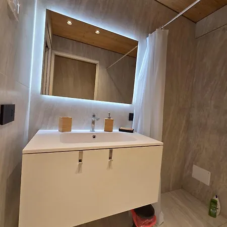 Anima Lignea Two-room In The Center Of Apartment Bormio